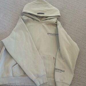 Essentials (fear of God) Hoodie